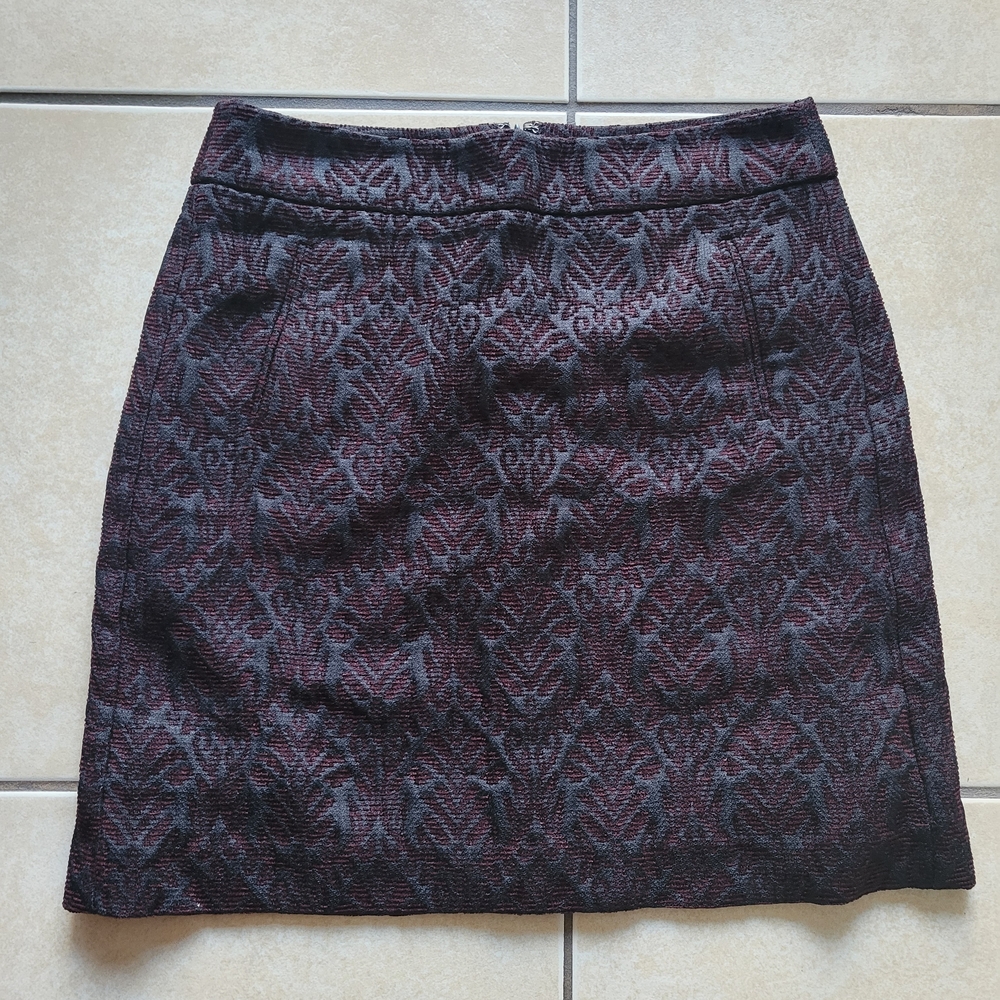 LOFT Black and Red Textured Mini Skirt